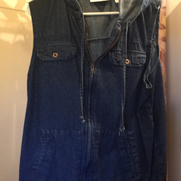 Jean vest - Picture 2 of 4